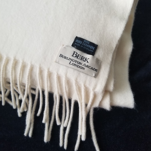 Large Berk of London 100% Cashmere Wrap